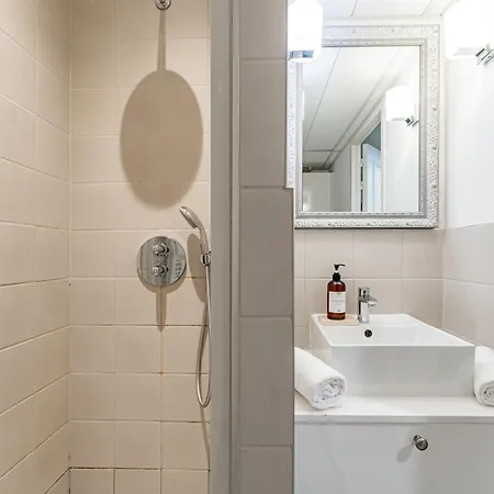 Appartement De Charme Au Coeur De Avec Climatisation Et Rooftop Bordeaux